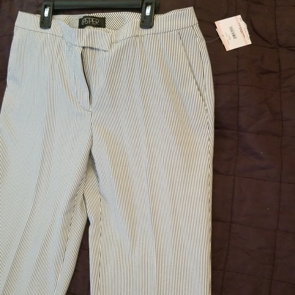 New Kasper Women's Pinstripe Seersucker Trousers. - Picture 5 of 5